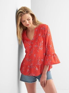 Gap Pintuck bell-sleeve top, red floral XS